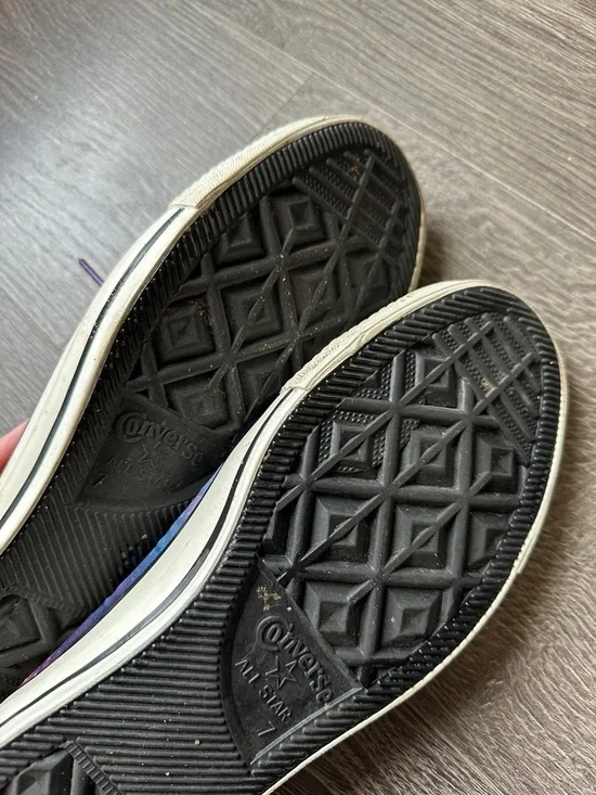 Converse Galaxy Print Low Top Sneakers - Picture 4 of 4